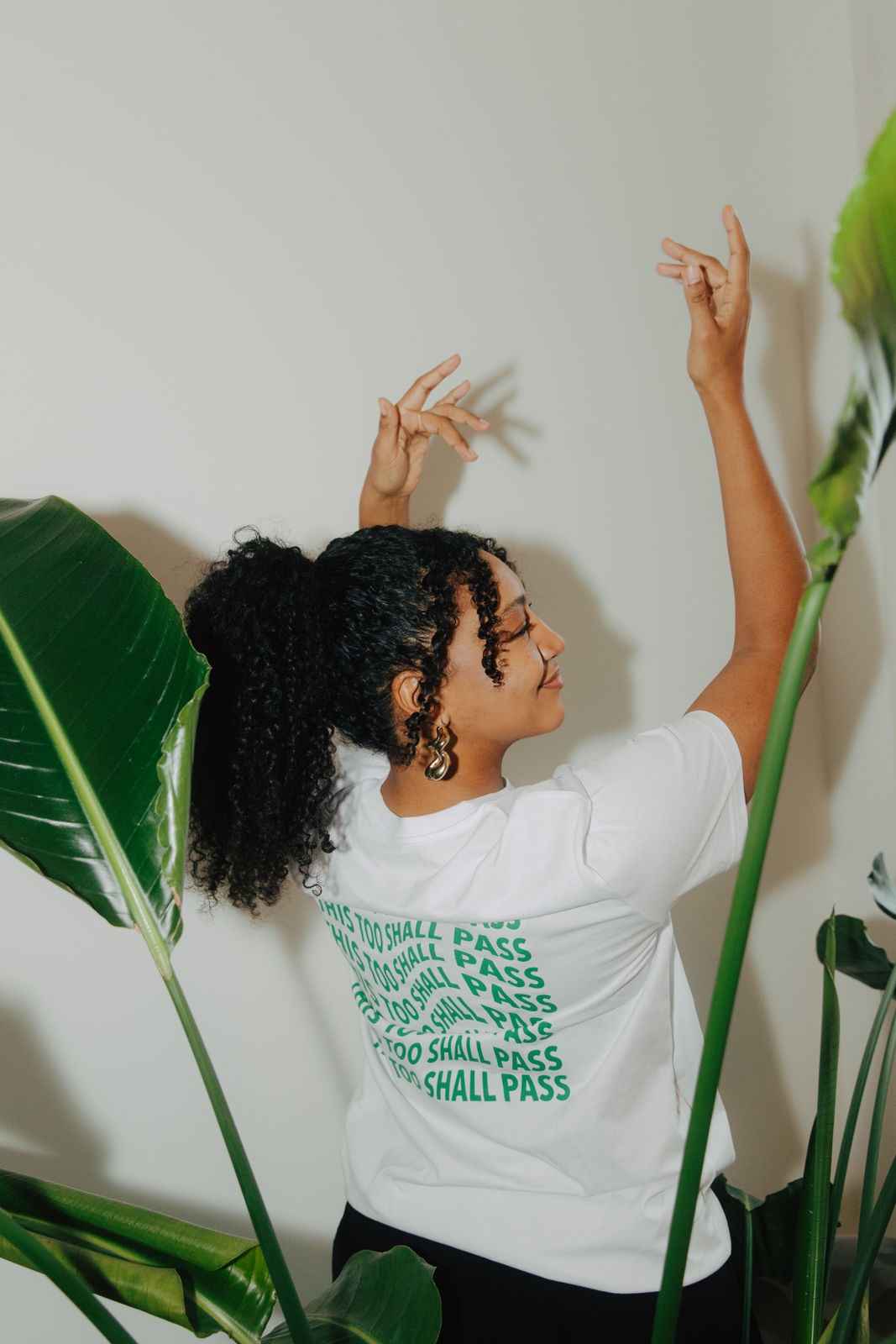 T-Shirt "This too shall pass" white/green