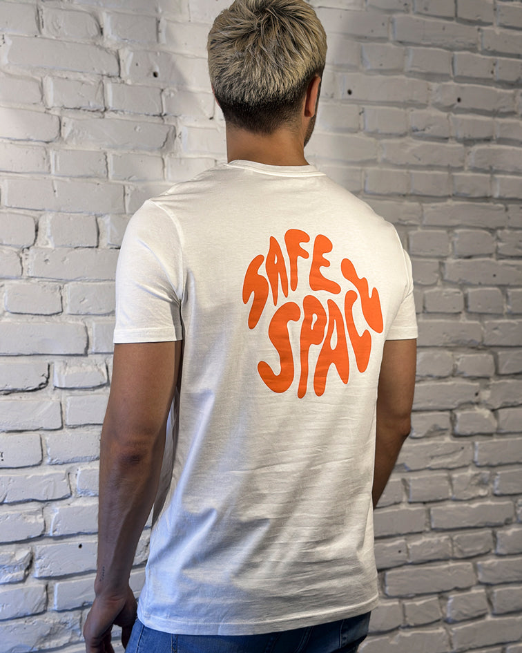 T-Shirt "Mission SafeSpace" white/orange
