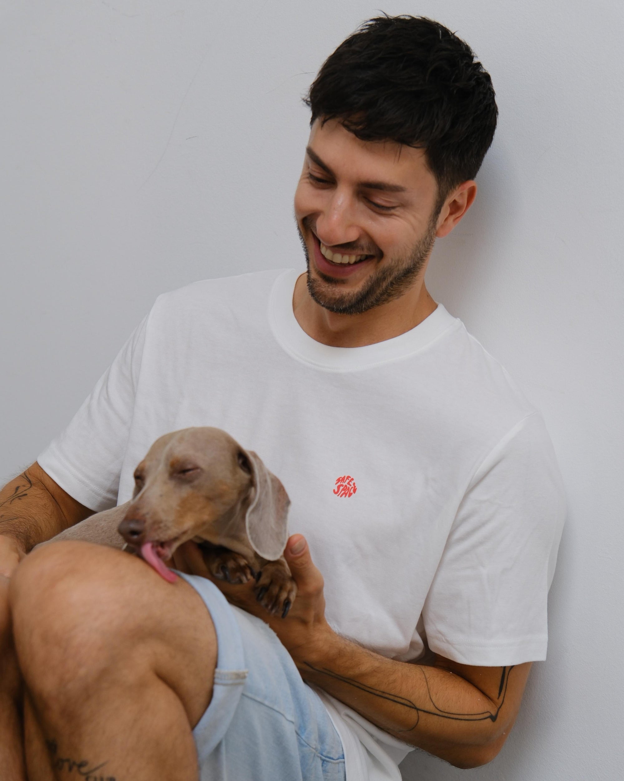 T-Shirt "Kindness feels better" white