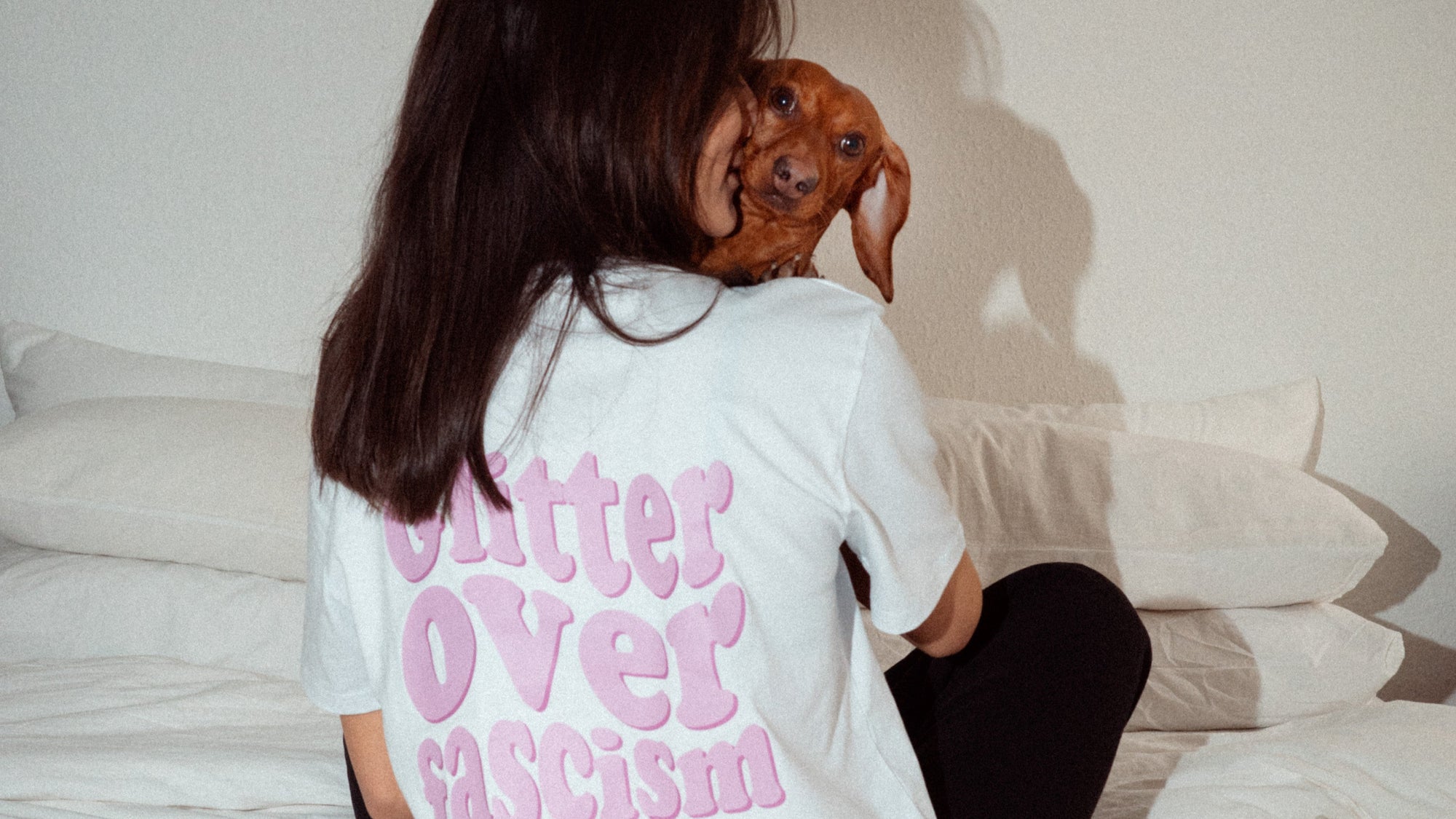 T-Shirt "Glitter over fascism"